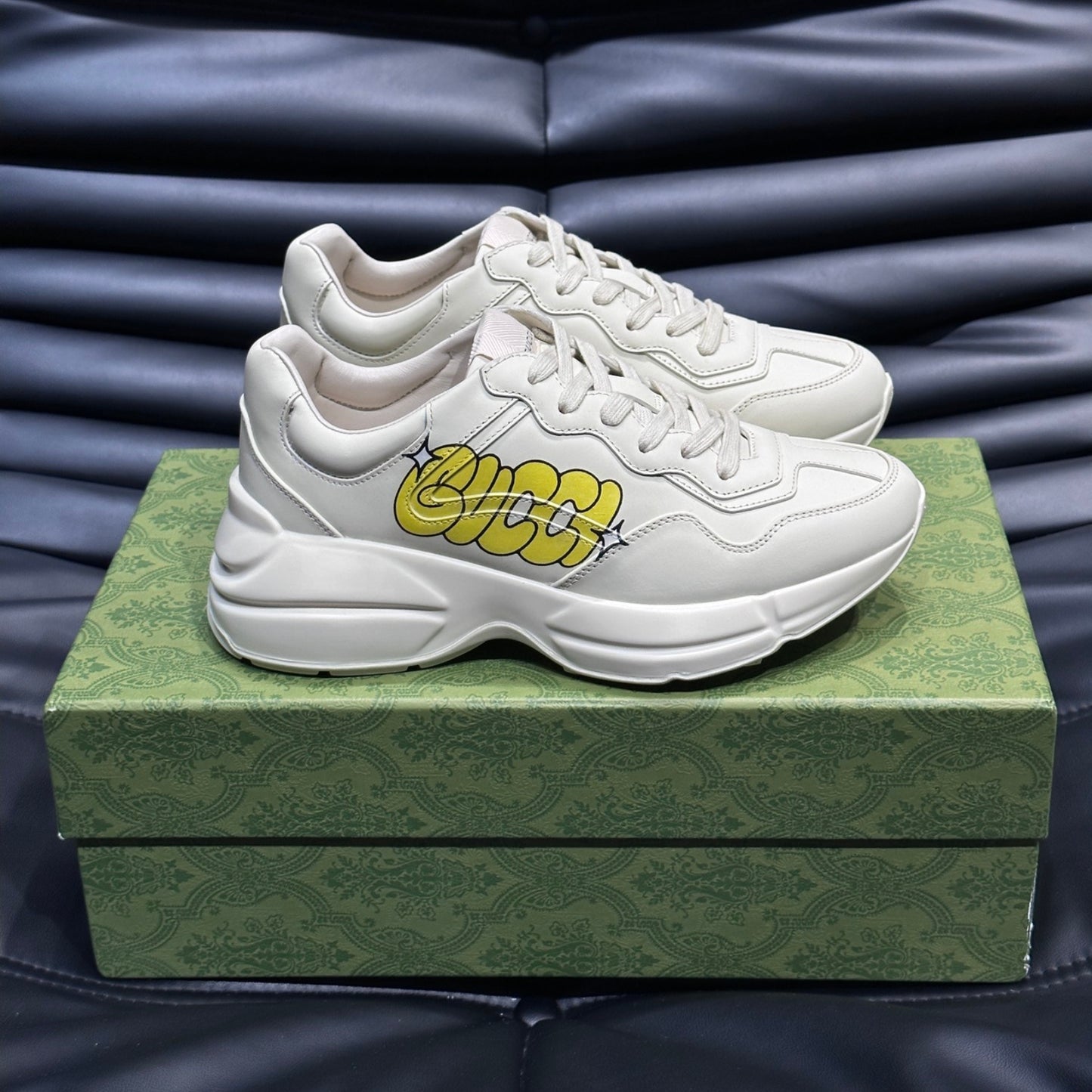 Tenis GG Rhyton Com Logo Desenho