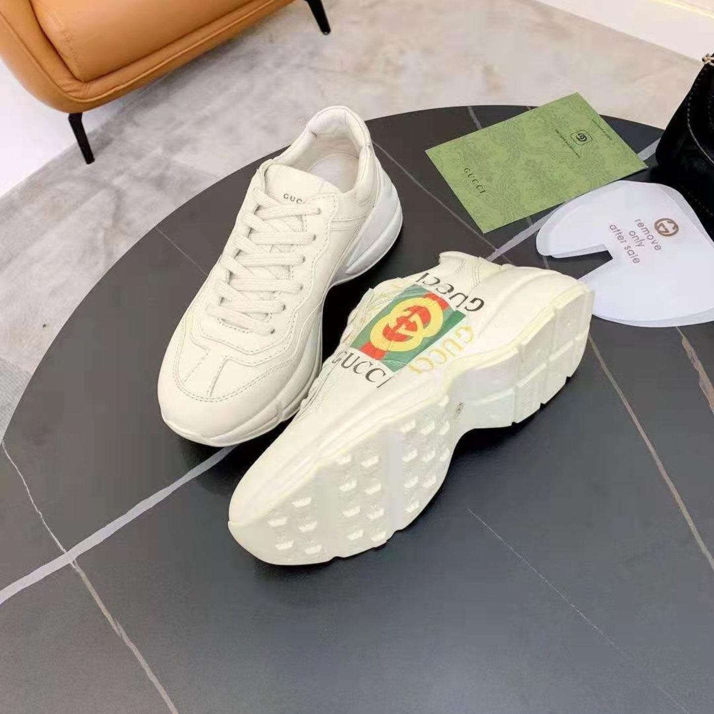 Tenis GG Rhyton Com Logo detalhe
