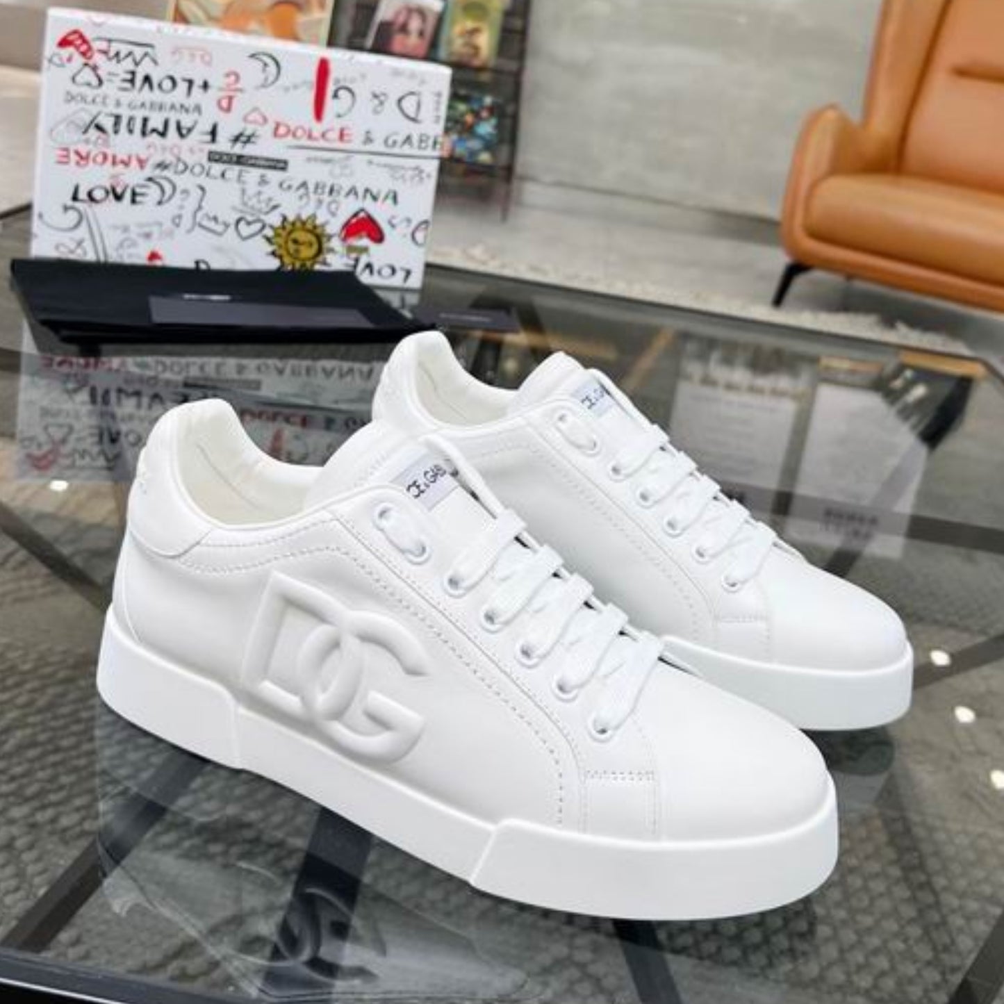 Tenis DG Portofino Couro Todo Branco com Logo Lateral Relevo