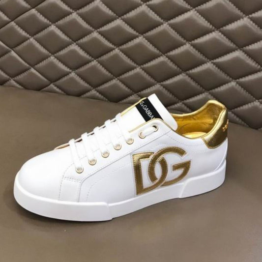 Tenis DG Portofino Couro Banco com Dourado e Logo Lateral