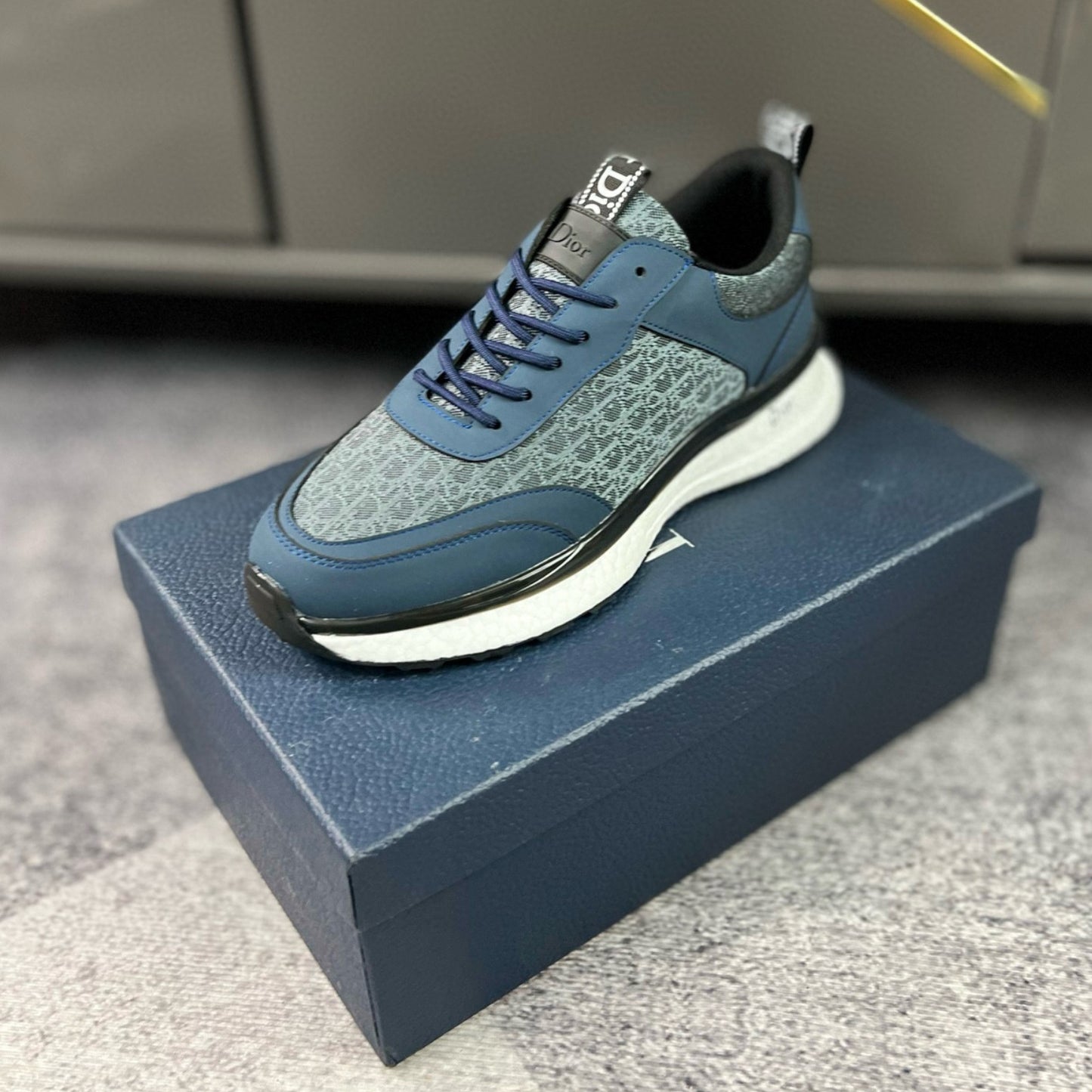 Tênis Dio Casual Azul com branco e Canvas