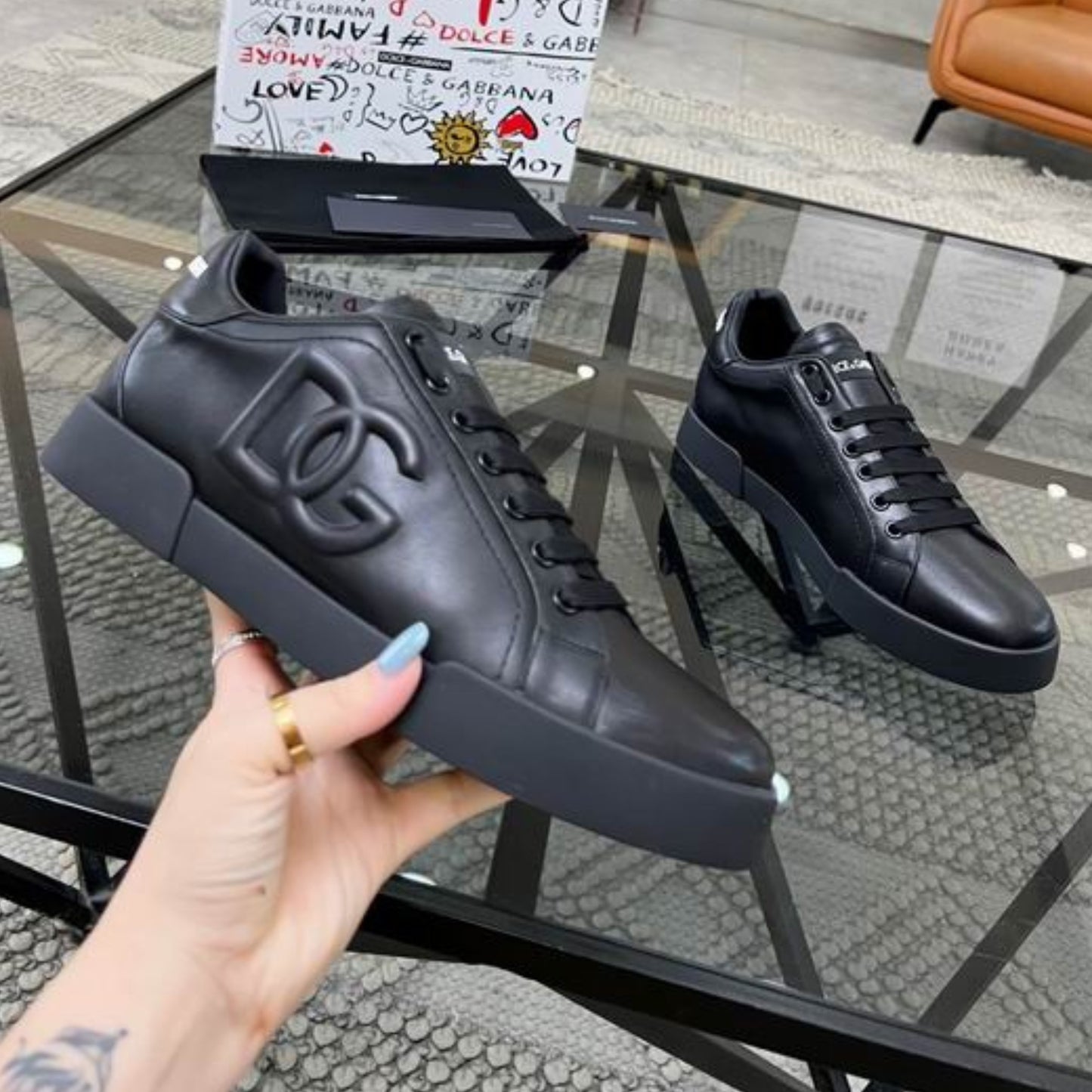 Tenis DG Portofino Couro All Black com Logo Lateral Relevo