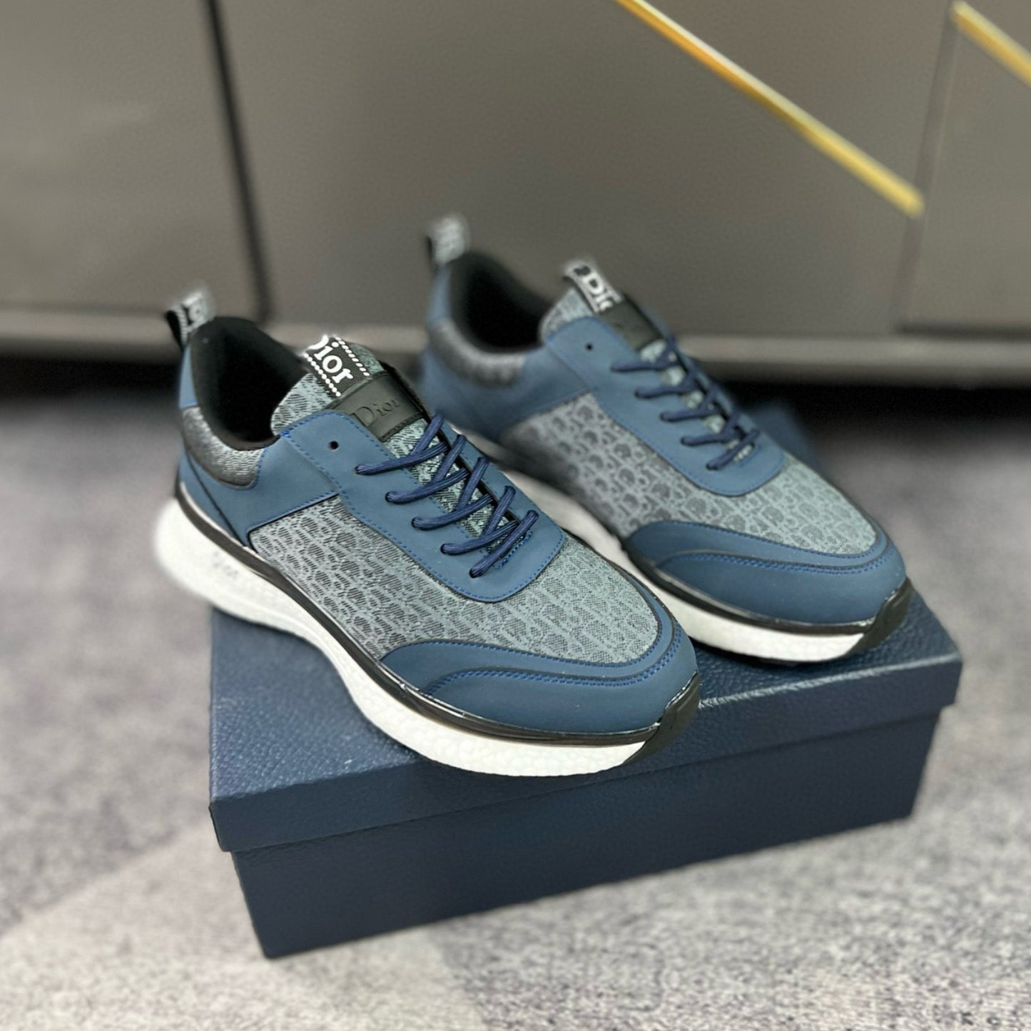 Tênis Dio Casual Azul com branco e Canvas