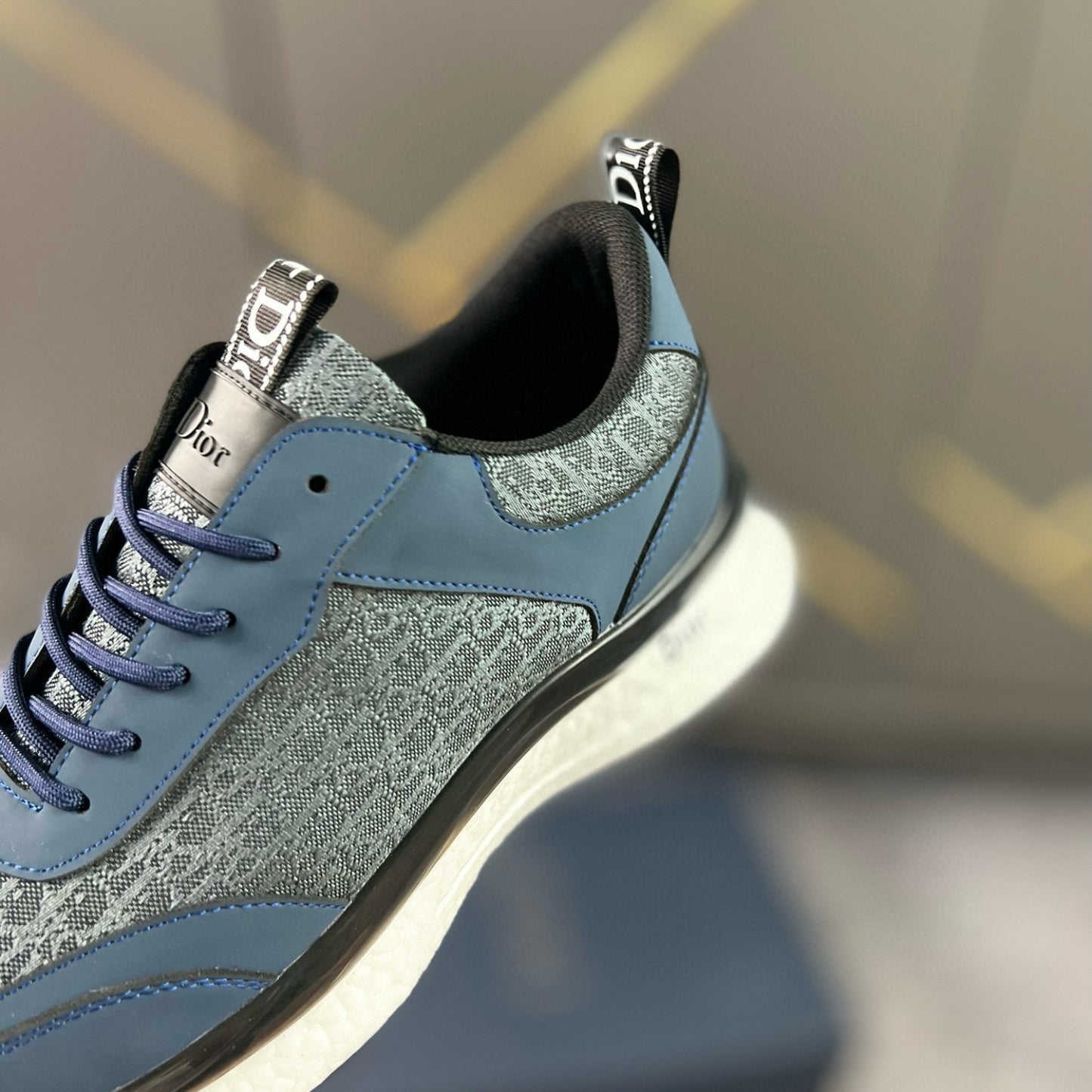 Tênis Dio Casual Azul com branco e Canvas