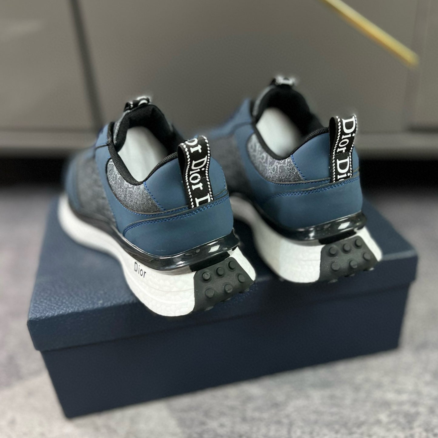 Tênis Dio Casual Azul com branco e Canvas