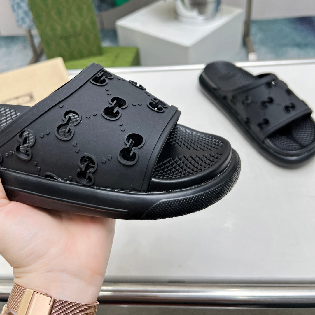 Chinelo Slide GG preto detalhes