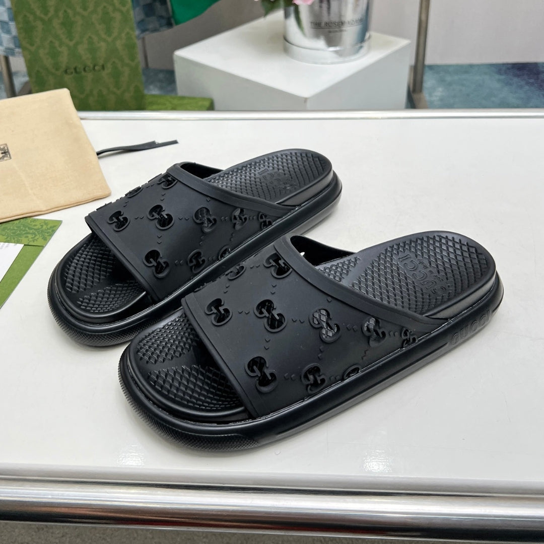Chinelo Slide GG preto detalhes
