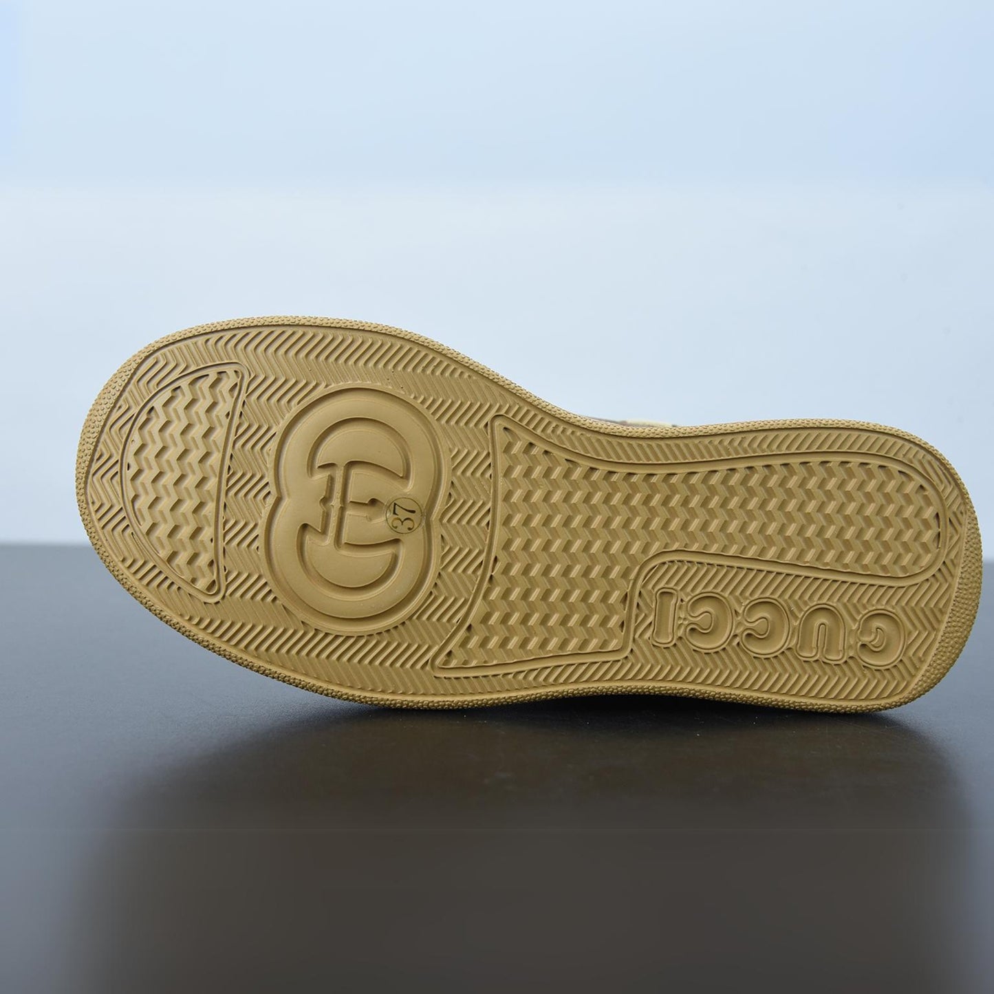 Tenis GG Supreme Marrom