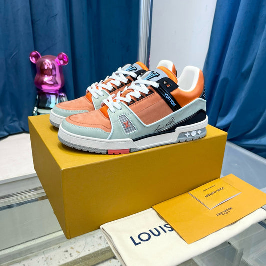 Sneaker Lv Trainer Laranja com Cinza
