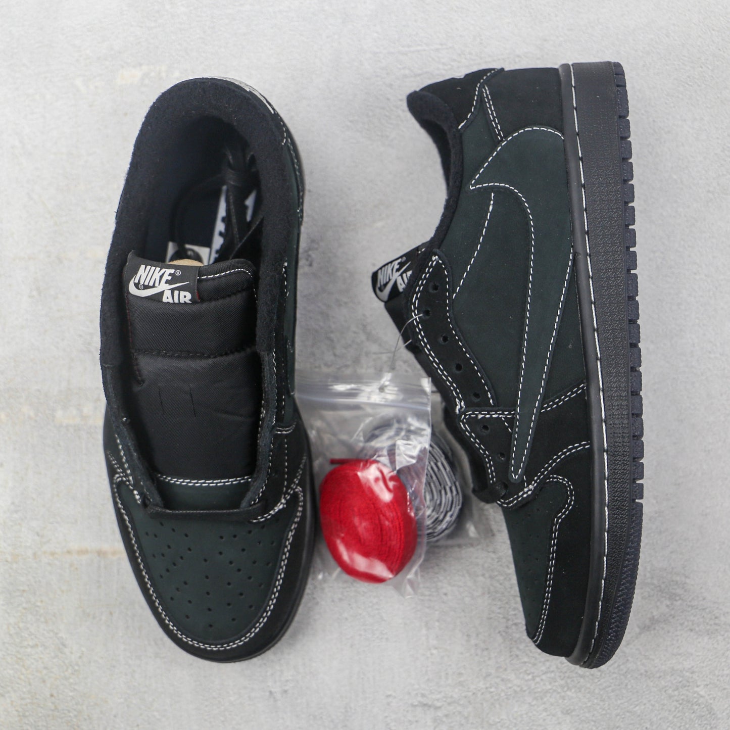 Tênis Travis Scott x AJ1 Low OG Black Phantom