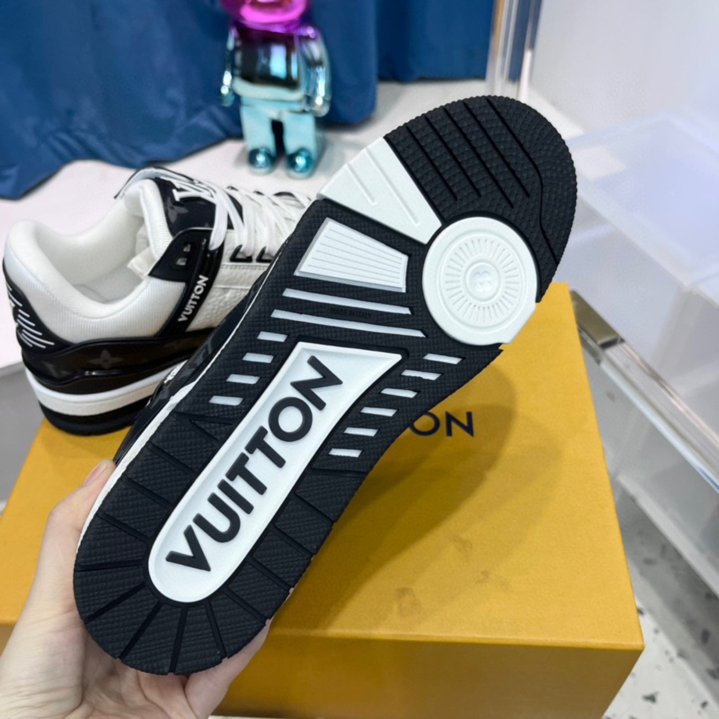 Sneaker LV Trainer Preto