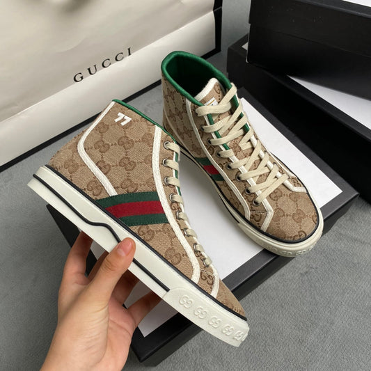 Tenis GG 1977 Com listras Cano médio