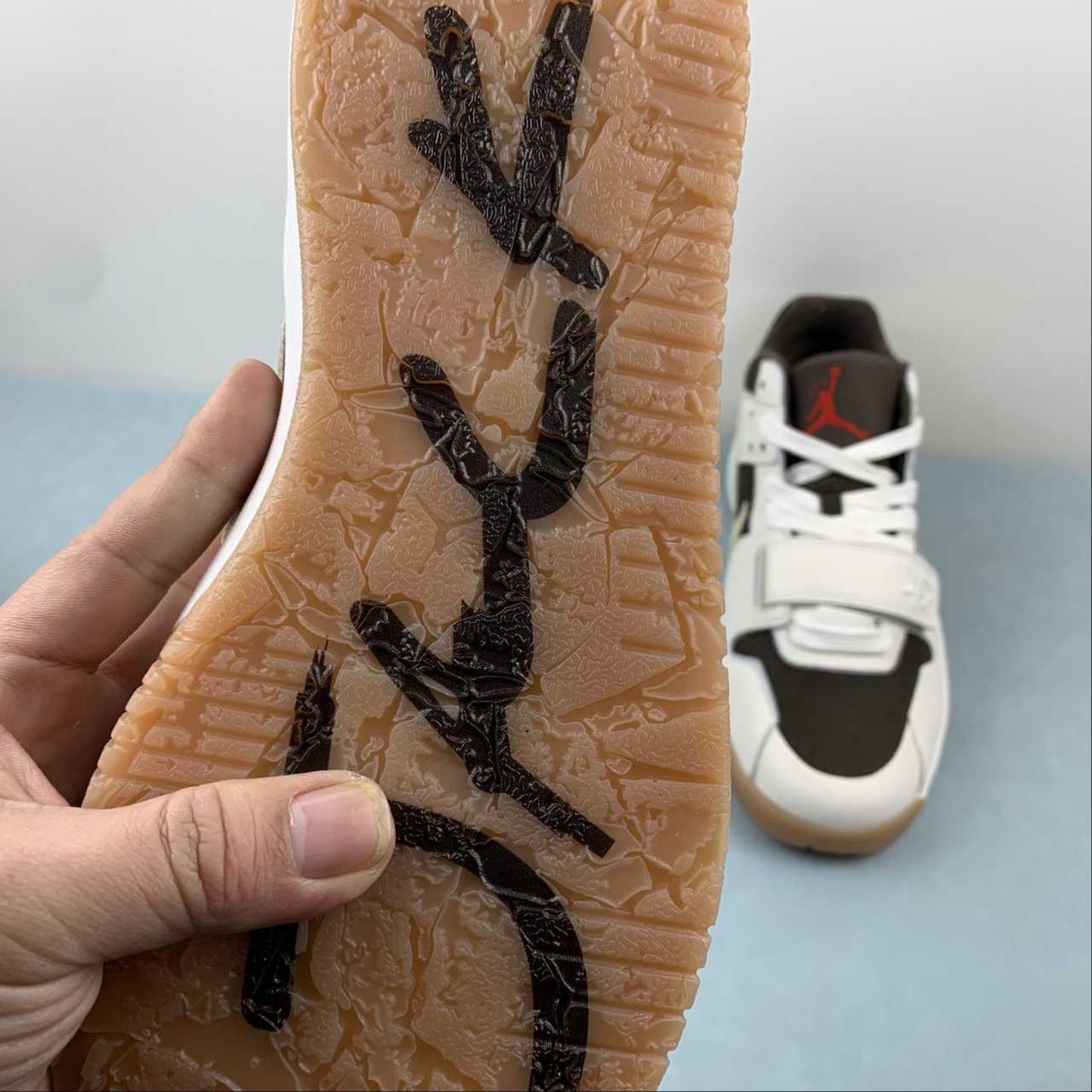Tênis Travis Scott x AJ Jumpman Jack TR Sail