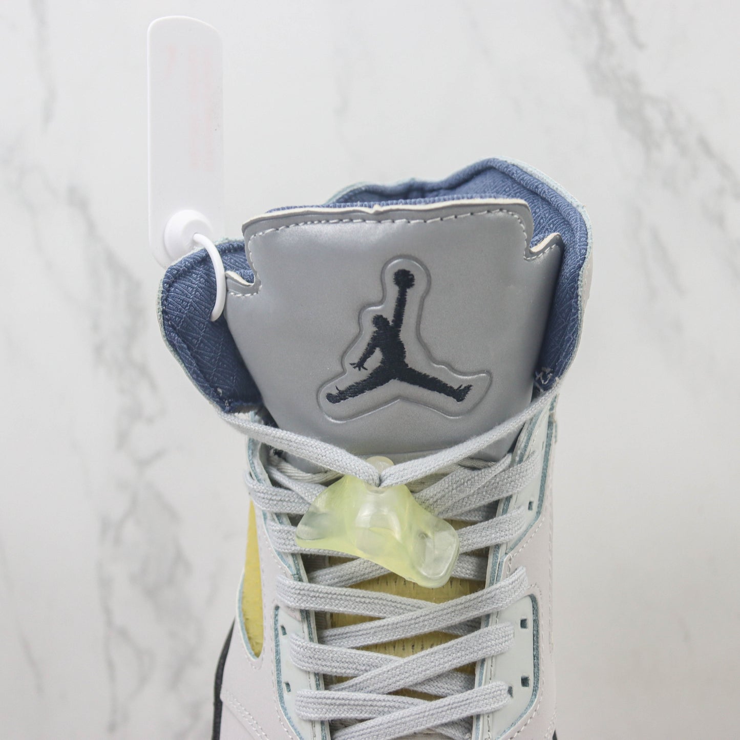 Tênis A Ma Maniere x AJ5 Photon Dust