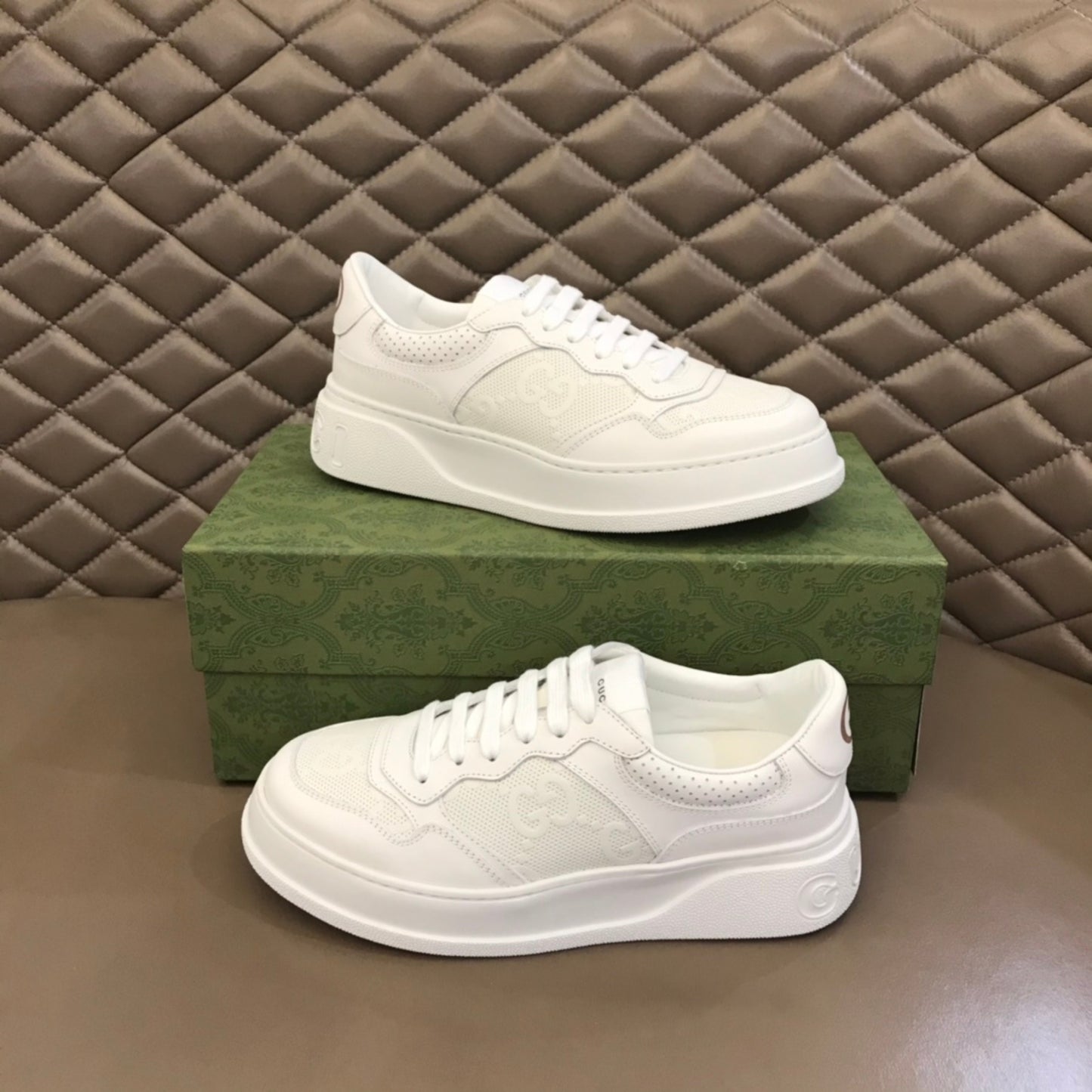Tenis GG Supreme Branco