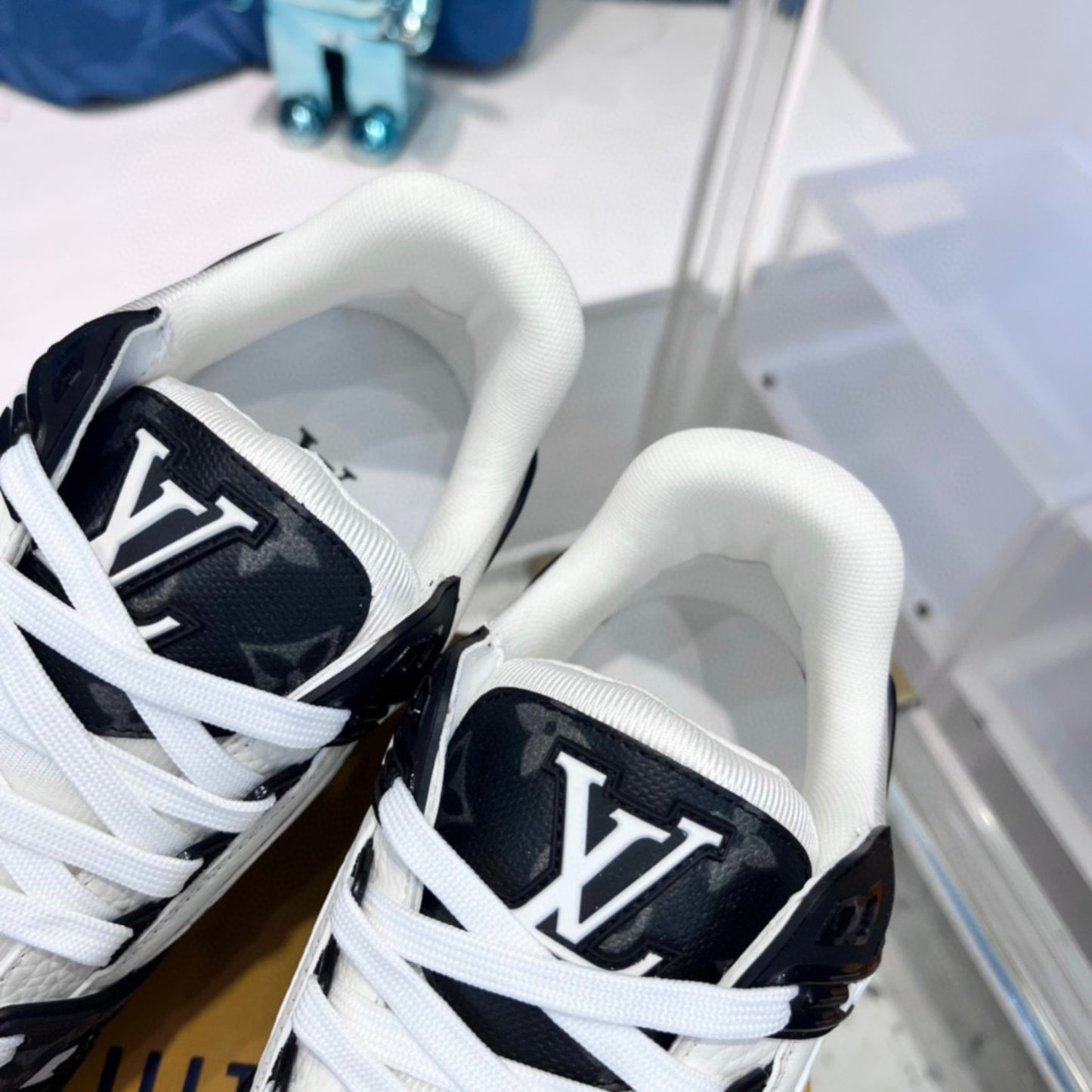 Sneaker LV Trainer Preto