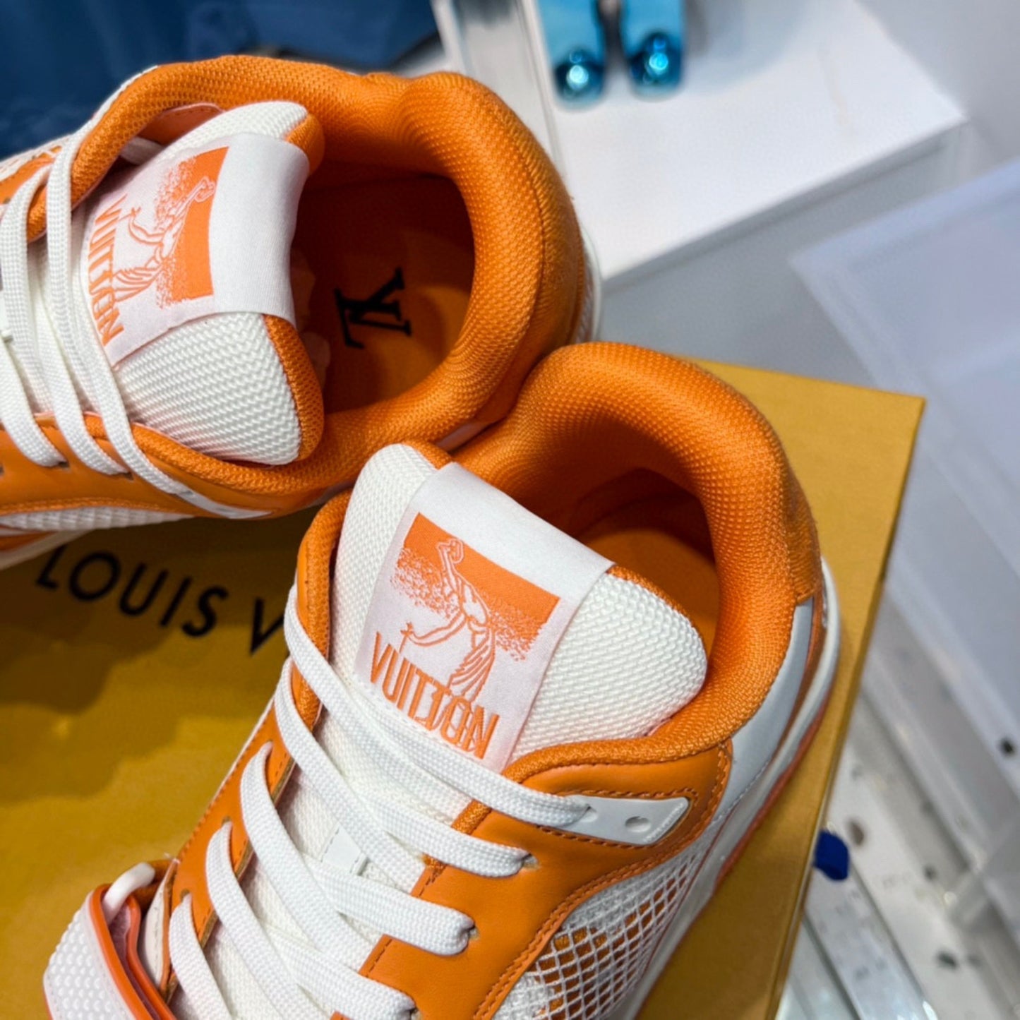 Tênis Lv Trainer Laranja