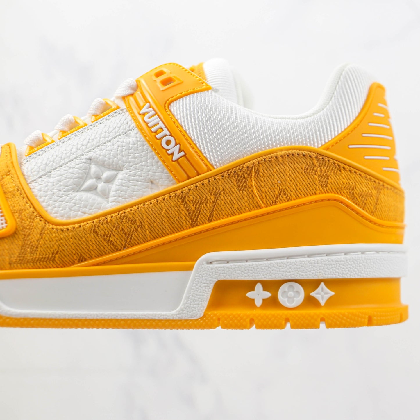 Sneaker Lv Trainer Amarelo