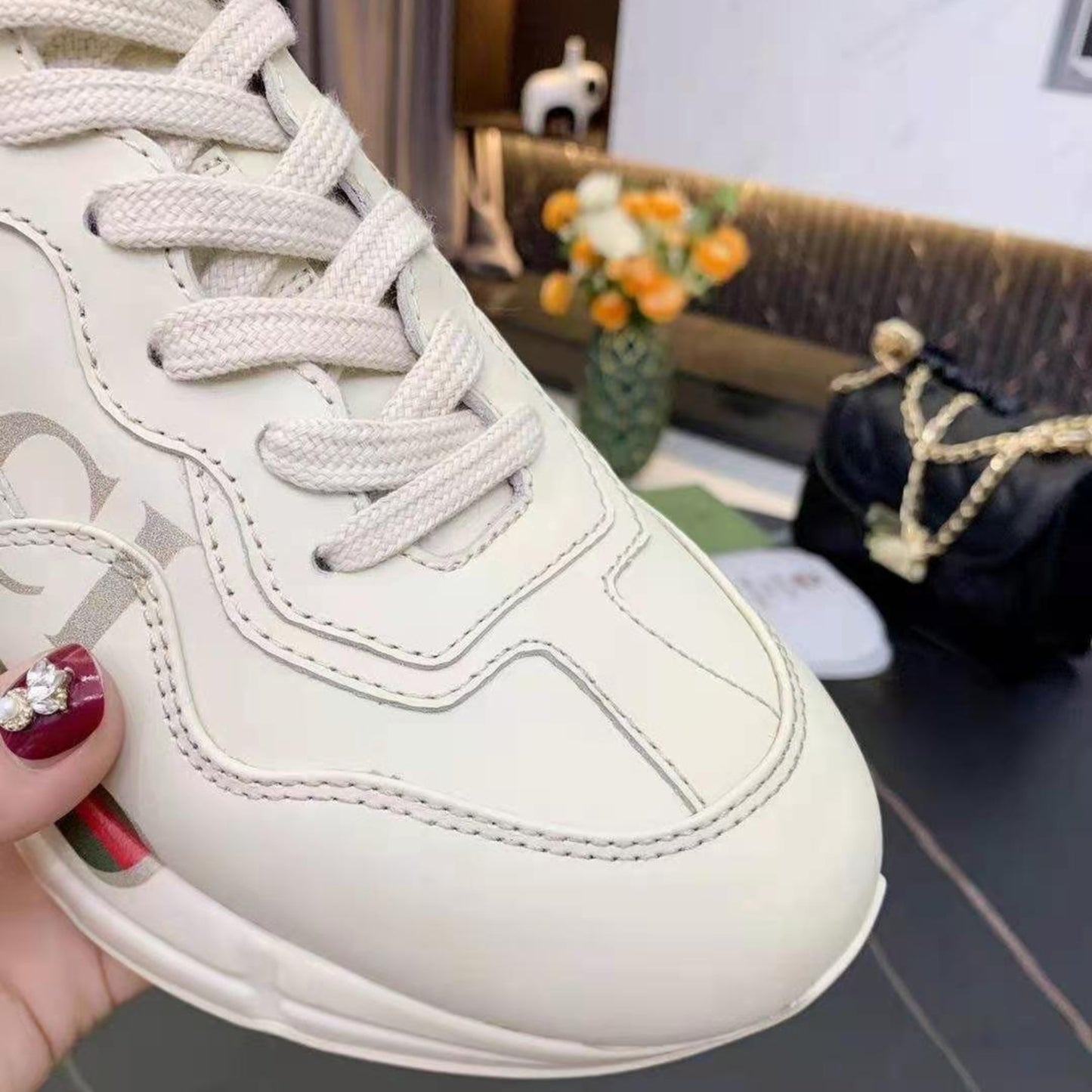 Tenis GG Rhyton Com Logo