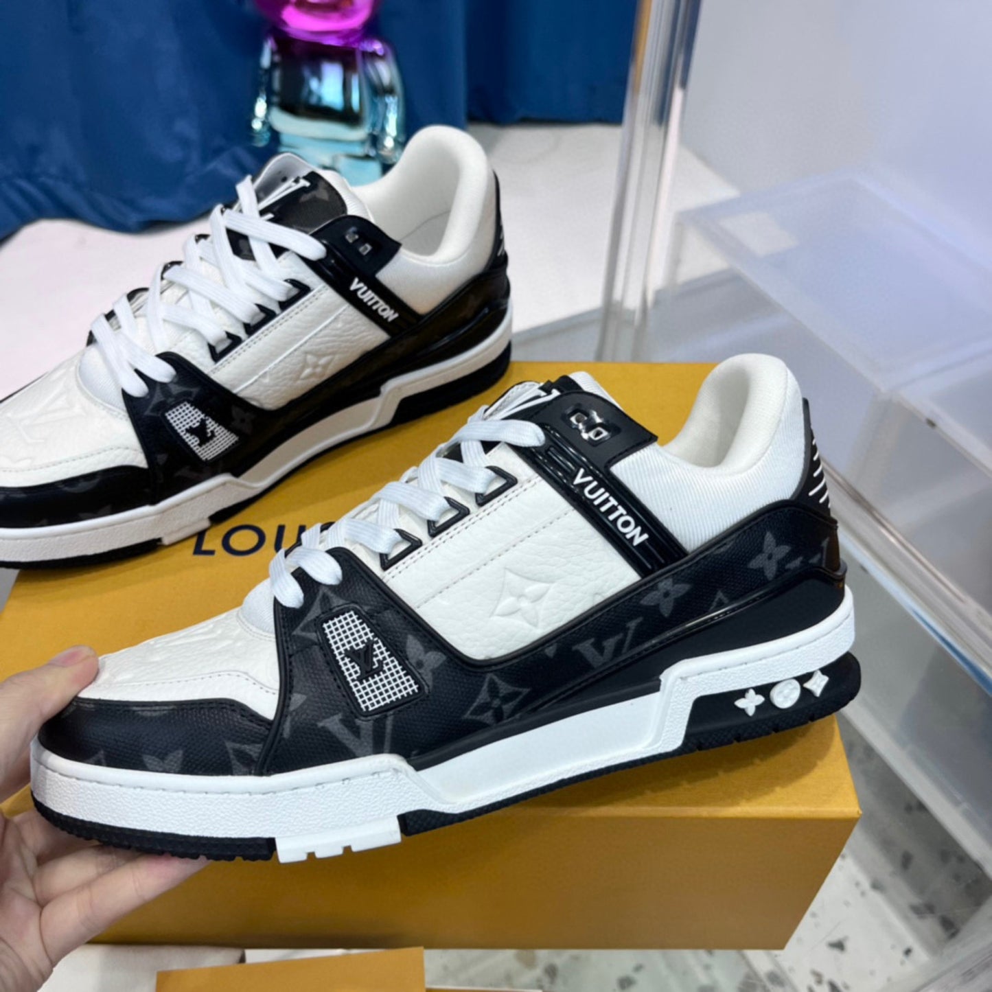 Sneaker LV Trainer Preto