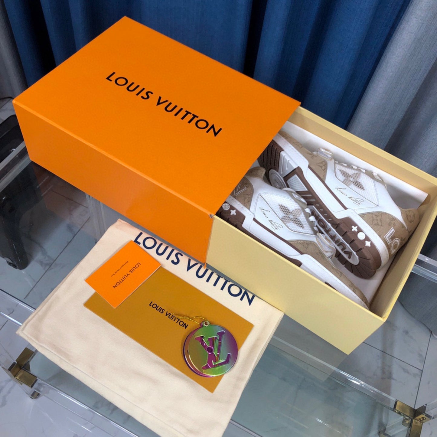 Tênis Lv Trainer Bege