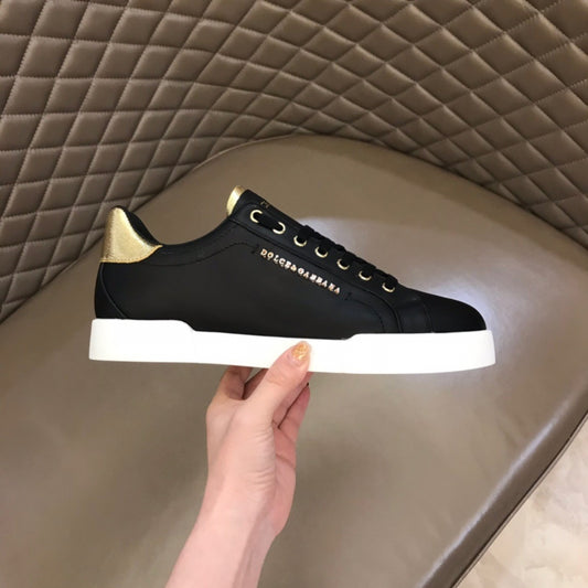 Tenis DG Portofino Couro Liso Preto com Dourado