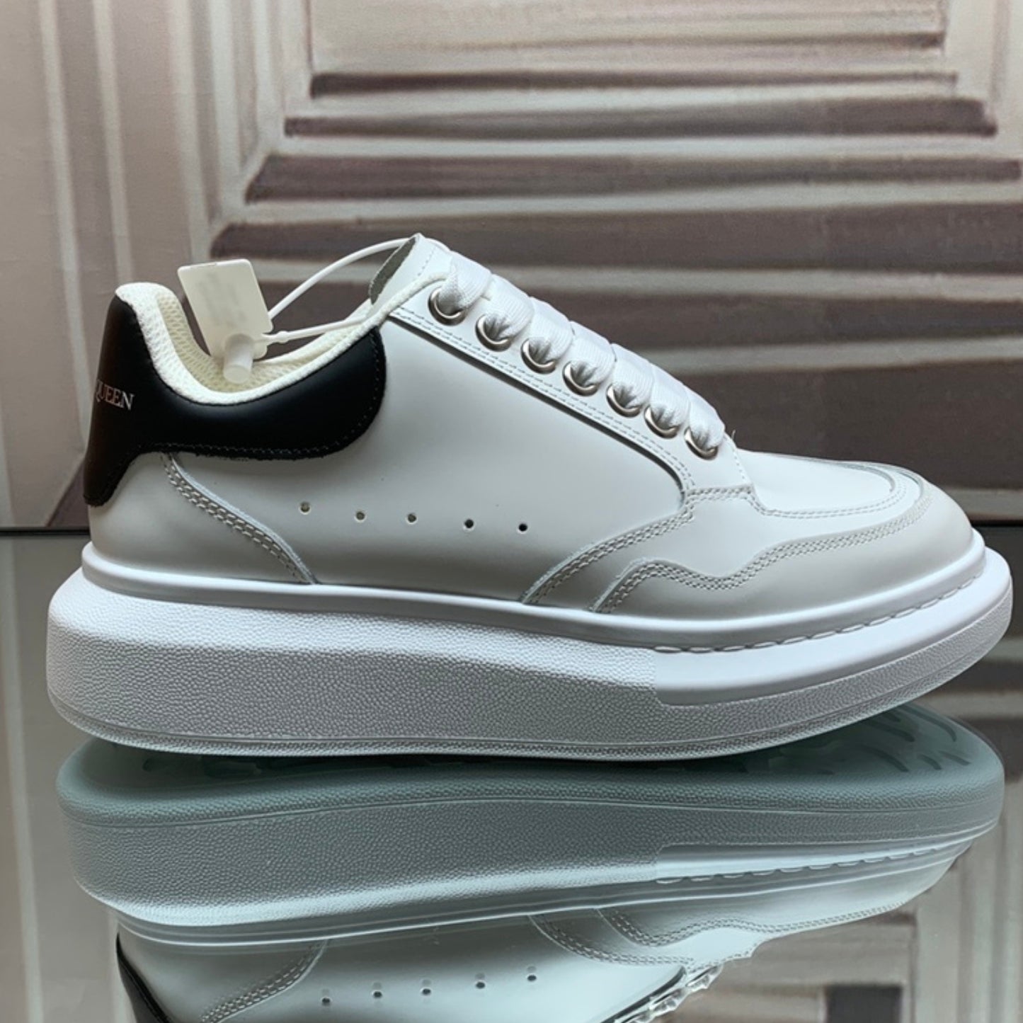 Tênis A Mcq Oversized Couro Branco #3