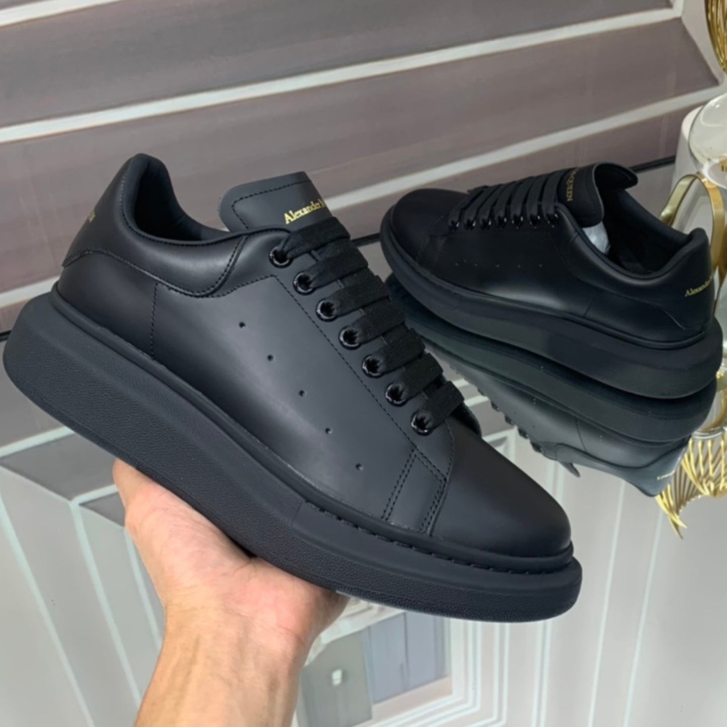 Tênis A Mcq Oversized Couro Preto #3