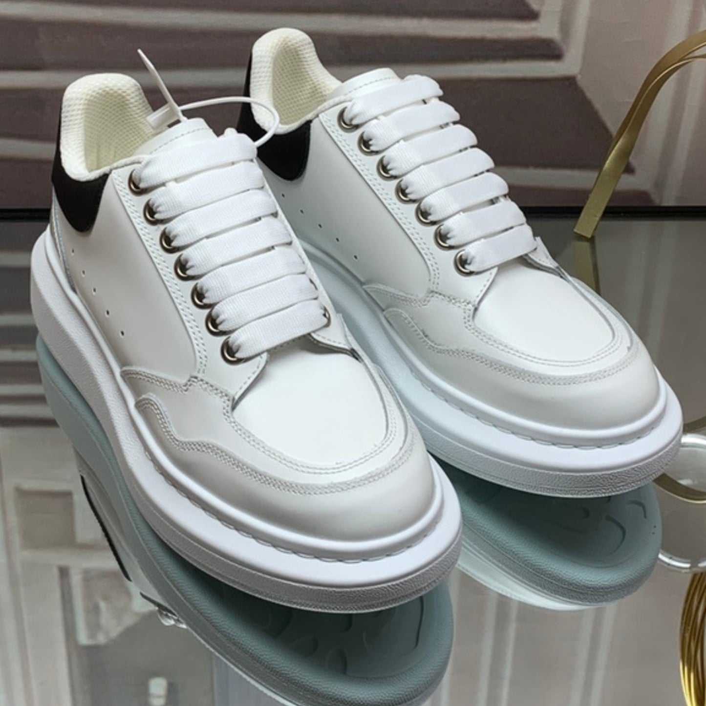 Tênis A Mcq Oversized Couro Branco #3